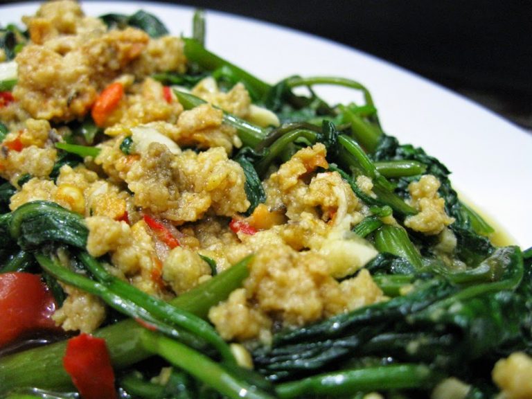 Resep dan Cara Membuat Tumis Kangkung Khas Sunda Resep dan Cara Membuat Tumis Kangkung Khas Sunda